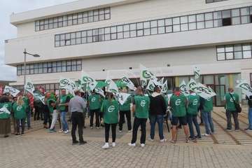 Protesta de los trabajadores del Ayuntamiento de Telde/TA.